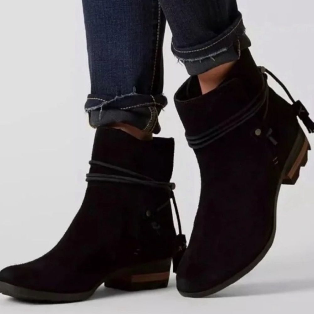 Sorel Farah Black Suede Leather Ankle Boots Tie Tassel Booties Women’s SZ 7